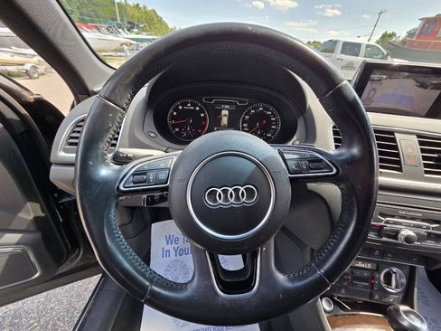 Used 2015 Audi Q3 2.0T Prestige w/ Prestige Package AWD/4WD image 21