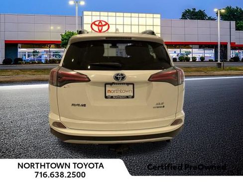 Used 2016 Toyota RAV4 XLE w/ Convenience Package image 18