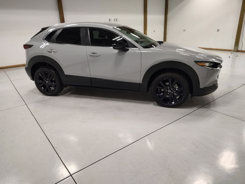 Used 2025 MAZDA CX-30 AWD 2.5 S w/ Select Sport Pkg image 2
