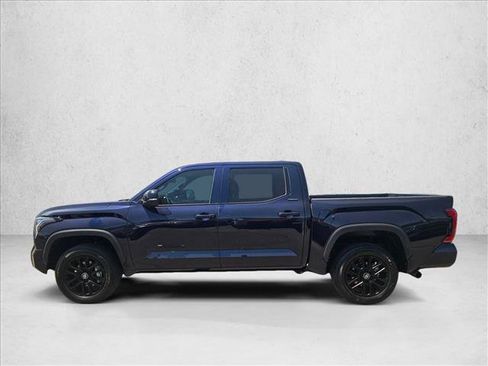 Used 2025 Toyota Tundra Limited AWD/4WD image 9