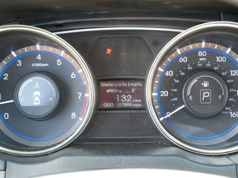 Used 2013 Hyundai Sonata GLS w/ Popular Equipment Pkg FWD image 24