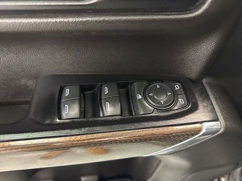 Used 2019 Chevrolet Silverado 1500 LT w/ All-Star Edition image 21