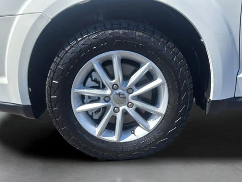 Used 2014 Dodge Journey SXT AWD/4WD image 30