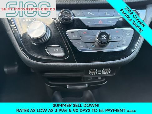Used 2022 Chrysler Pacifica Touring FWD image 18