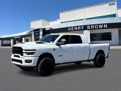 Used 2025 RAM 2500 Laramie AWD/4WD image 1