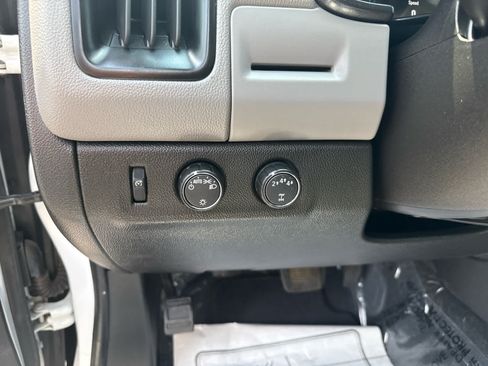 Used 2017 Chevrolet Colorado W/T w/ WT Convenience Package AWD/4WD image 17
