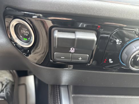 Used 2024 Chevrolet Silverado 1500 LT Trail Boss w/ Protection Package image 31