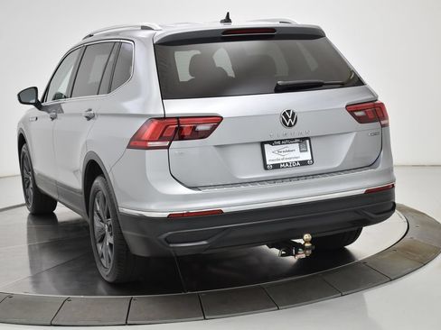 Used 2022 Volkswagen Tiguan SE AWD/4WD image 19