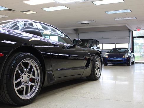Used 2003 Chevrolet Corvette Z06 w/ Memory Package, 3 Drivers RWD image 26