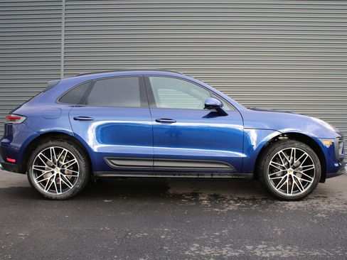 New 2026 Porsche Macan image 8