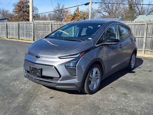 Used 2023 Chevrolet Bolt LT image 30