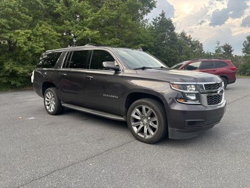 Used 2018 Chevrolet Suburban LT AWD/4WD image 9