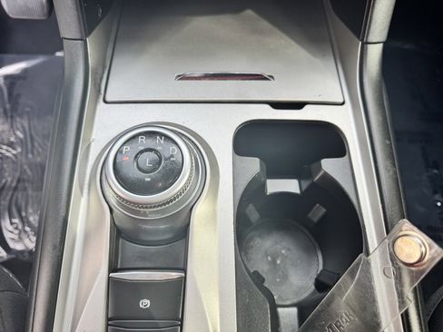 Used 2022 Ford Explorer XLT image 28