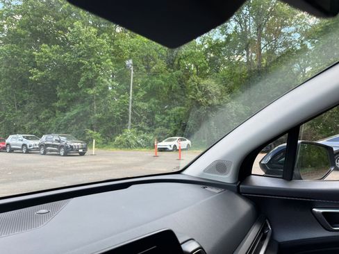 Used 2025 Kia Sportage LX image 34