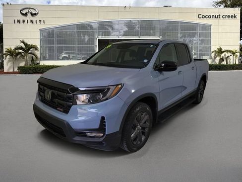Used 2024 Honda Ridgeline Sport image 2