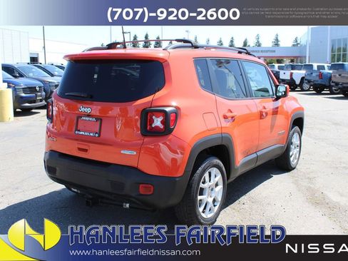 Used 2019 Jeep Renegade Latitude w/ Cold Weather Group AWD/4WD image 7