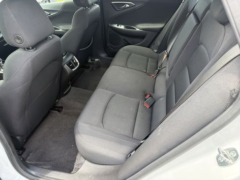 Used 2025 Chevrolet Malibu LT FWD image 30