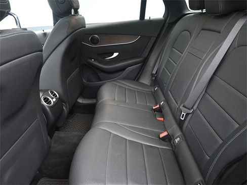 Used 2020 Mercedes-Benz GLC 300 4MATIC image 19