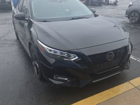 Used 2023 Nissan Sentra SR w/ Midnight Edition Package FWD image 5