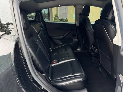 Used 2020 Tesla Model Y Long Range AWD/4WD image 18