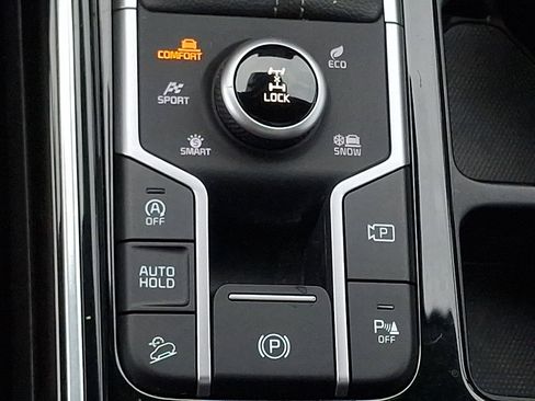 Used 2023 Kia Sorento SX AWD/4WD image 29
