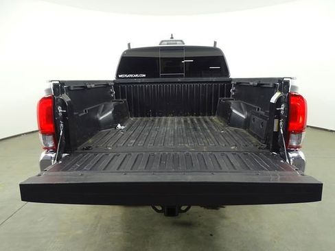 Used 2023 Toyota Tacoma SR5 RWD image 11