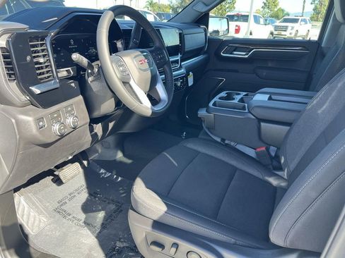 New 2026 GMC Sierra 1500 Elevation w/ LPO, Elevation Black Package AWD/4WD image 9