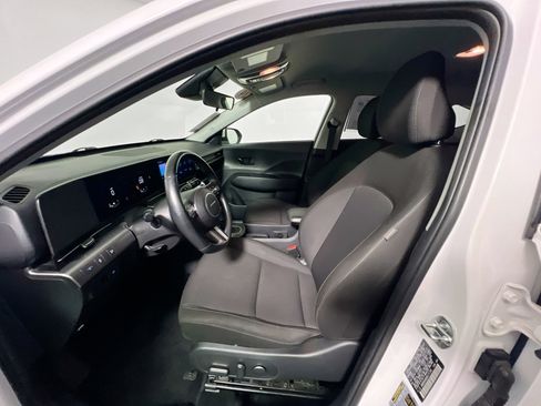Used 2024 Hyundai Kona SEL FWD image 14