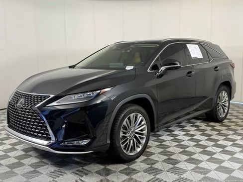 Used 2022 Lexus RX 350L Luxury w/ Accessory Package (Z1) AWD/4WD image 2