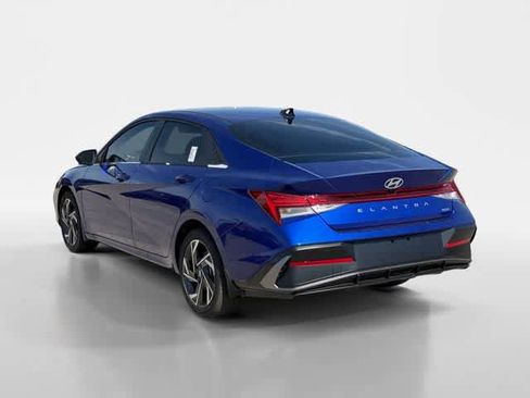 New 2026 Hyundai Elantra Limited image 3