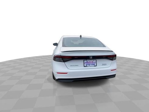 Used 2024 Honda Accord Sport image 9