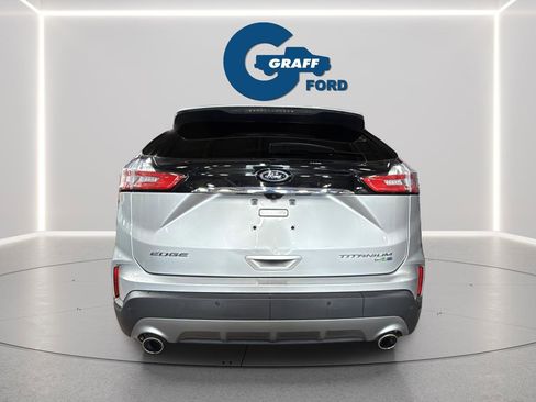 Used 2019 Ford Edge Titanium w/ Cold Weather Package AWD/4WD image 6
