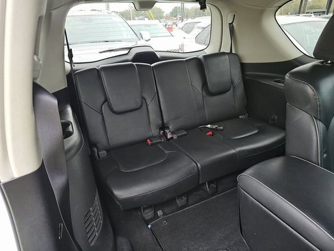 Used 2024 INFINITI QX80 Luxe image 9