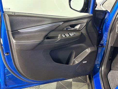 Used 2023 Chevrolet Bolt LT w/ Infotainment Package image 10