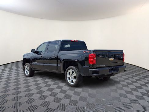 Used 2018 Chevrolet Silverado 1500 Custom w/ Custom Value Package AWD/4WD image 7