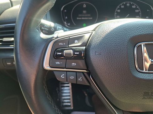 Used 2018 Honda Accord Sport image 20