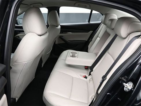 Used 2019 MAZDA MAZDA3 Sedan image 10