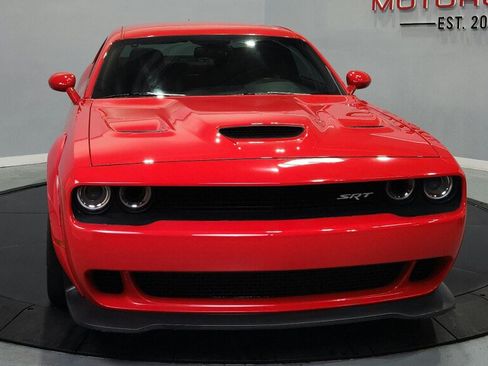 Used 2016 Dodge Challenger SRT Hellcat RWD image 3