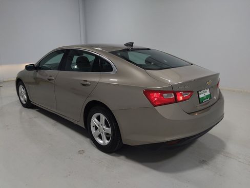 Used 2022 Chevrolet Malibu LS FWD image 5