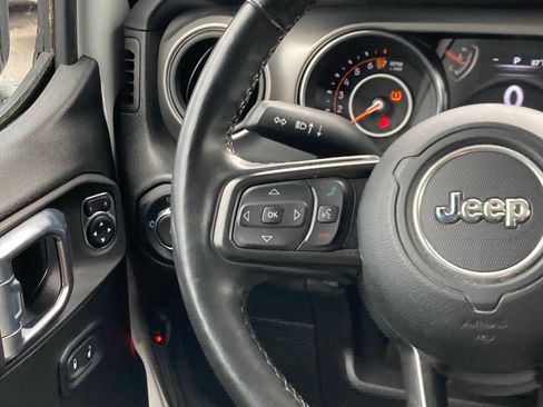 Used 2022 Jeep Wrangler Sport AWD/4WD image 8