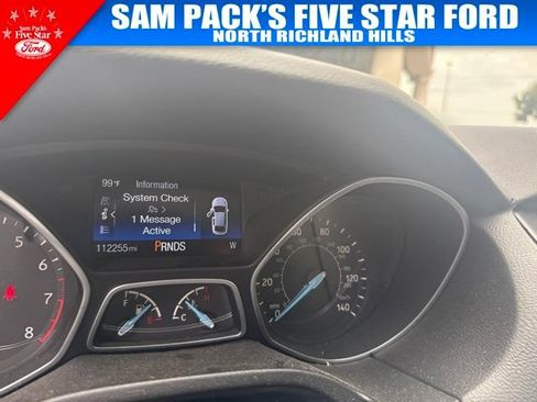 Used 2018 Ford Focus Titanium w/ Titanium Technology Package FWD image 8