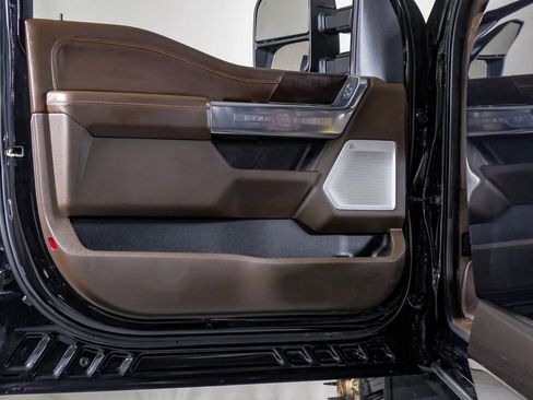 Used 2025 Ford F350 King Ranch image 34