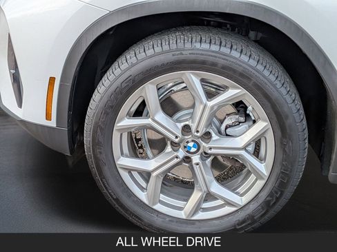 Used 2024 BMW X3 xDrive30i image 12
