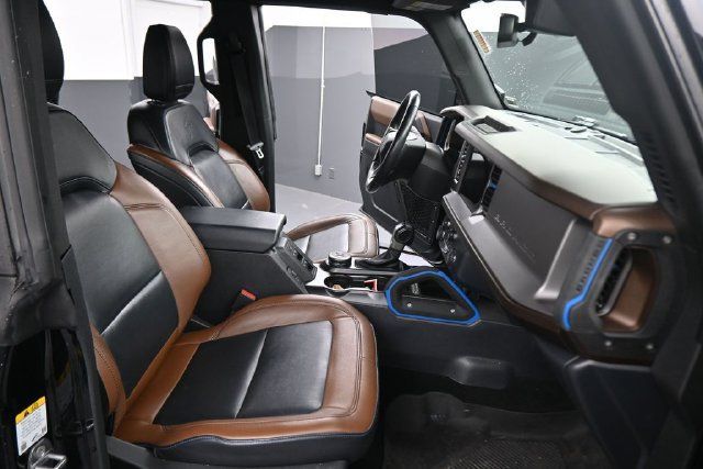 Used 2022 Ford Bronco Outer Banks AWD/4WD image 14