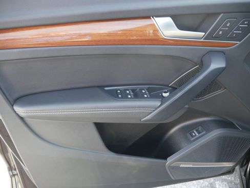 Certified 2023 Audi Q5 2.0T Premium Plus w/ Premium Plus Package image 16