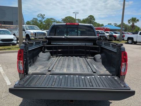 Used 2019 Nissan Frontier SV w/ Value Truck Package AWD/4WD image 13