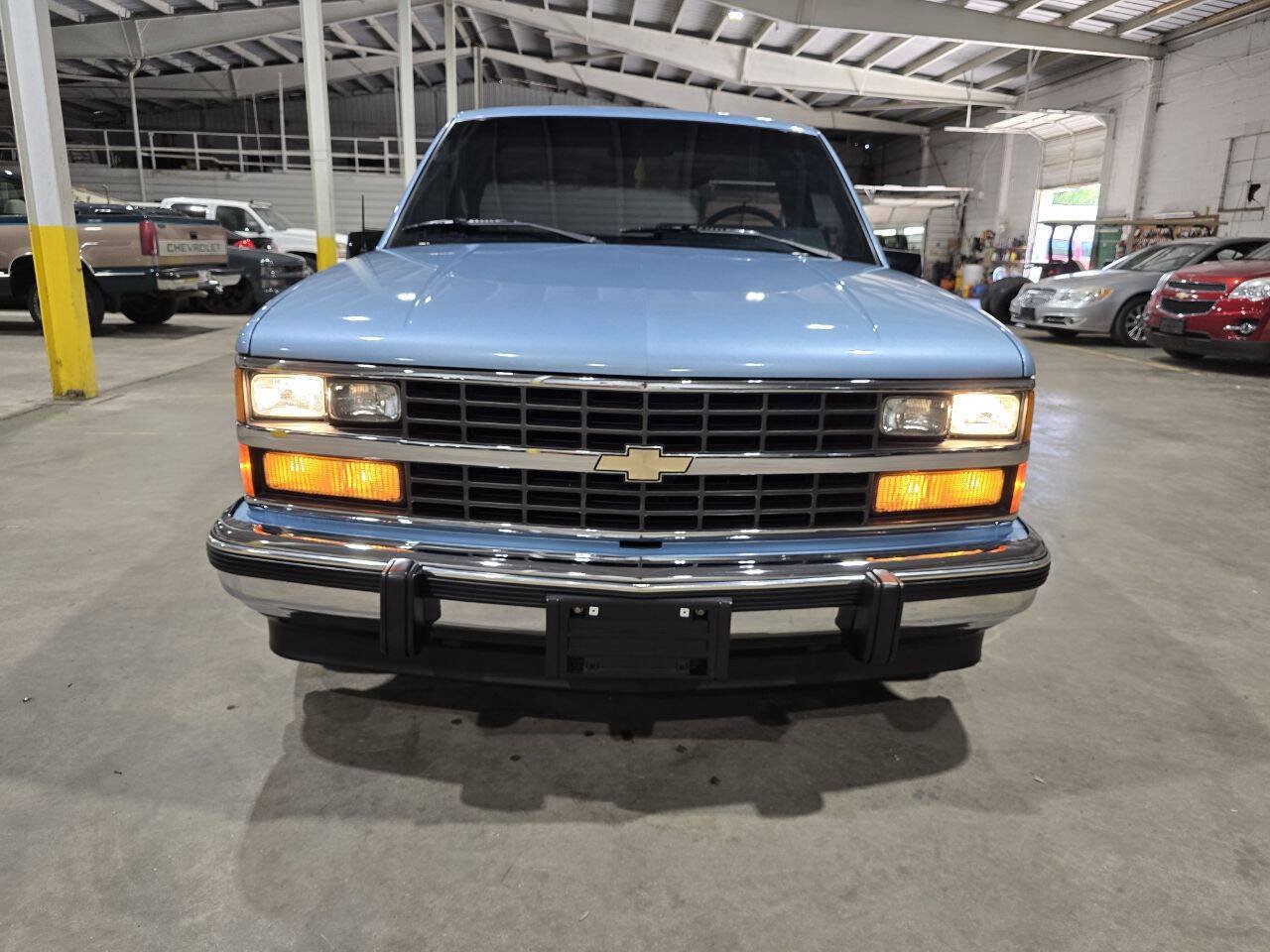 Used 1989 Chevrolet Silverado 1500 2WD Regular Cab image 23