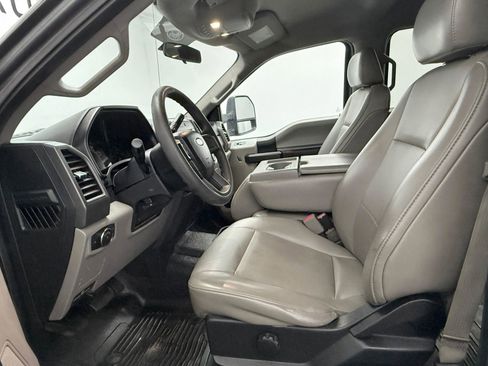 Used 2017 Ford F250 XL w/ STX Appearance Package image 10