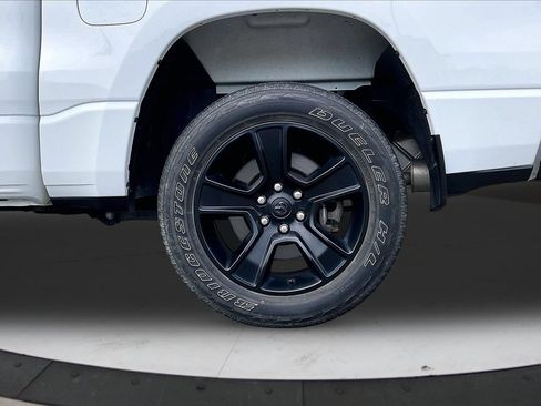 Used 2023 RAM 1500 Big Horn AWD/4WD image 34