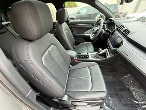 Used 2020 Audi Q3 2.0T Premium w/ Convenience Package AWD/4WD image 30